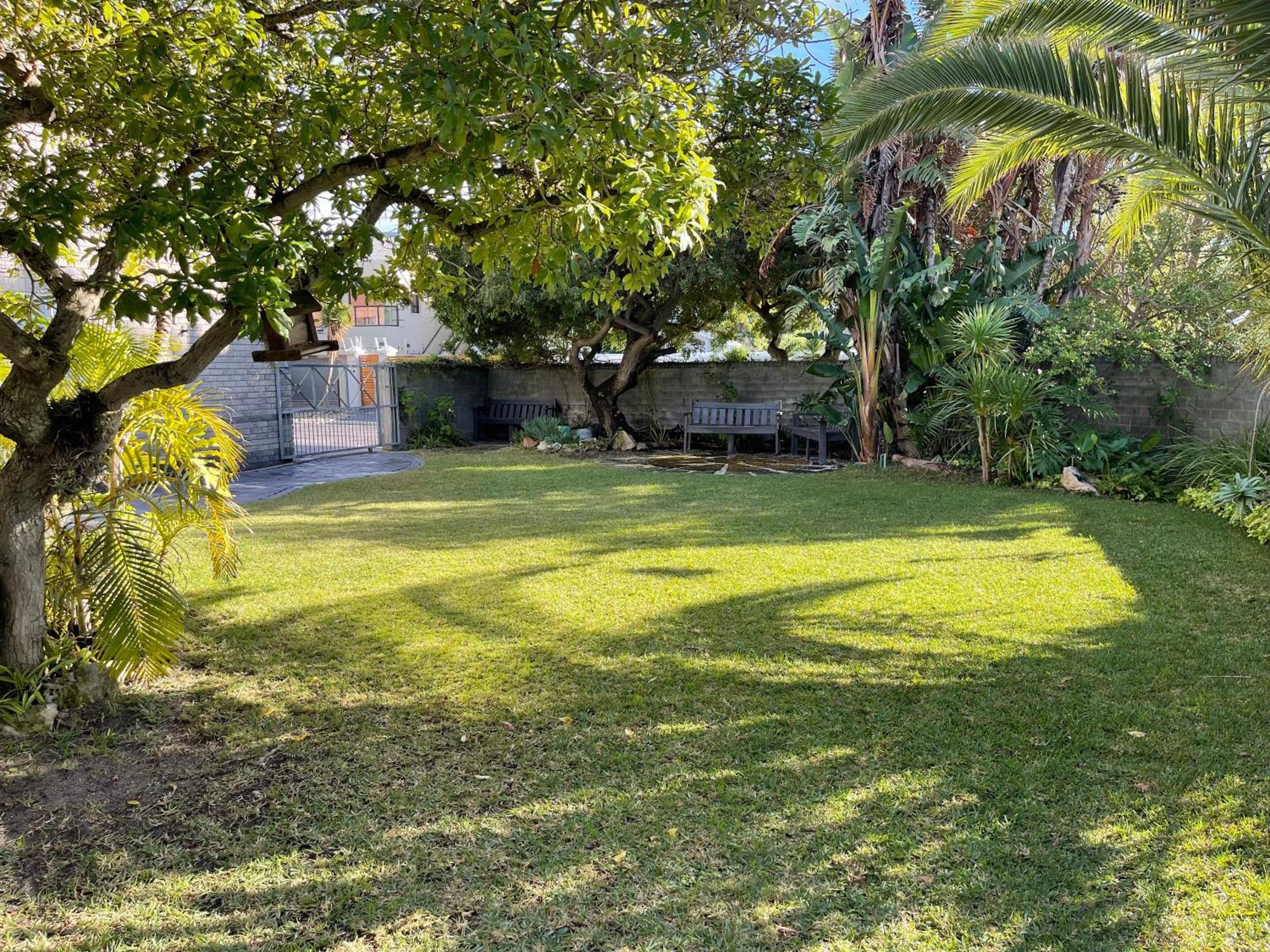 Silver Sunsets Self-catering Apartment *