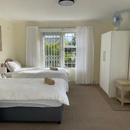 Silver Sunsets Self-Catering Apartments Kaapstad Buitenkant foto