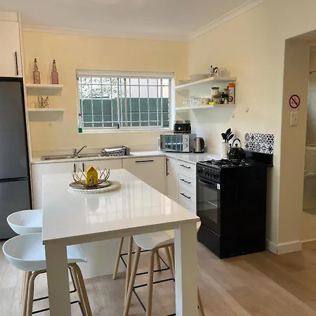 Silver Sunsets Self-Catering Apartments Kaapstad Kamer foto